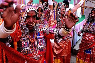 குழந்தைப் பொங்கல் வைத்து வழிபடும் வினோதம்