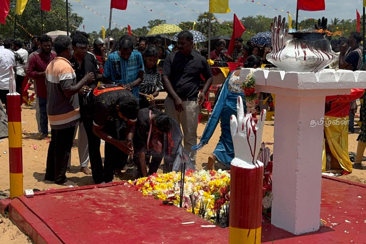 பல்லாயிரக்கணக்கான மக்களின் உணர்வெழுச்சியுடன் முள்ளிவாய்க்கால் நினைவேந்தல்! கொள்கை பிரகடனமும் வாசிப்பு | Mullivaikkal Declaration 2026