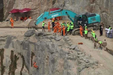 நெல்லை கல்குவாரி விபத்தில் மேலும் ஒருவர் உயிரிழப்பு..!