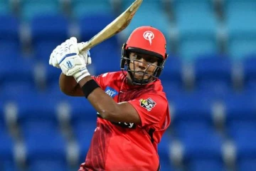 வெளிநாட்டு தொடரில் வாணவேடிக்கை காட்டிய இலங்கை பெண் சிங்கம்! 75 ஓட்டங்கள் விளாசிய வீடியோ