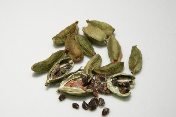 டைப் 2 நீரிழிவு நோயாளிகள் தினமும் ஏலக்காய் டீ குடிக்கலாமா? இனி முழுசா தெரிஞ்சிக்கோங்க! | Cardamom Benefits Cardamom Tea