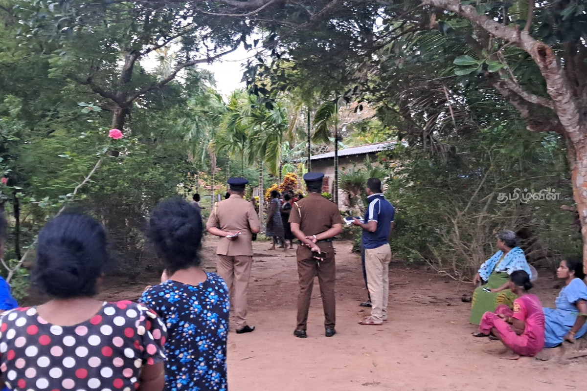தமிழர் பகுதியில் அதிகாலை இடம்பெற்ற கொடூரம்! வீடொன்றில் உறங்கிக்கொண்டிருந்த தம்பதியினர் அடித்துக்கொலை | Mullaitivu Couple Beaten To Death தமிழர் பகுதியில் அதிகாலை இடம்பெற்ற கொடூரம்! வீடொன்றில் உறங்கிக்கொண்டிருந்த தம்பதியினர் அடித்துக்கொலை | Mullaitivu Couple Beaten To Death