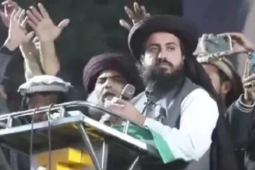 ஒற்றை கையில் குர்ஆன்! மறு கையில் அணு ஆயுதம்! உதவிக்காக கையேந்தாதீர்கள்: பாகிஸ்தான் தலைவர் பகீர் கருத்து