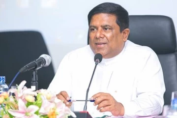 ஏப்ரல் மாதத்திற்குள் நாடு மேலும் மோசமான நிலையை நோக்கி செல்லும்! வஜிர