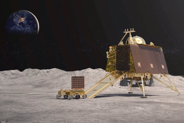 இஸ்ரோ விஞ்ஞானிகளை நேரில் சென்று கௌரவித்த பிரதமர் மோடி | Pm Modi Meets Chandrayaan 3 Team At Bengalur