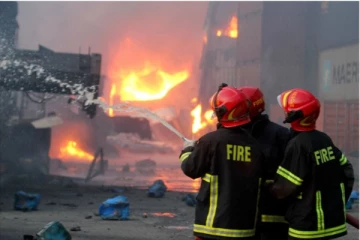 பங்களாதேஷில் கோர விபத்து : சேமிப்பு கிடங்கில் ஏற்பட்ட பயங்கர தீ, 49 பேர் உடல் கருகி உயிரிழப்பு!