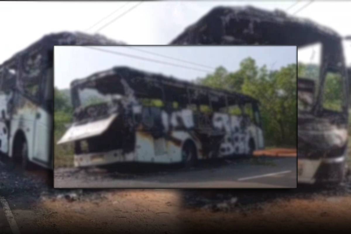 திருமலையில் எரிந்து தீக்கிரையான அதி சொகுசு பேருந்து! | Ultra Luxury Bus Gutted By Fire In Trincomalee திருமலையில் எரிந்து தீக்கிரையான அதி சொகுசு பேருந்து! | Ultra Luxury Bus Gutted By Fire In Trincomalee