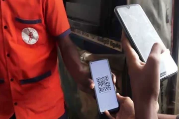 கியூ.ஆர் குறியீட்டு முறையில் பெட்ரோல் விநியோகம்(video)