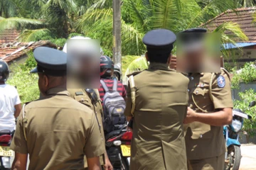 சாவகச்சேரி நீதிமன்றிலிருந்து இரு சந்தேகநபர்கள் தப்பியோட்டம்