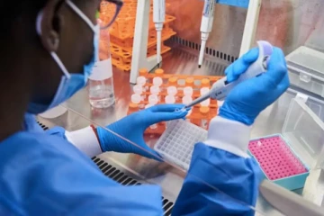 உலகை அச்சுறுத்தும் 'ஒமிக்ரான்' வைரஸ்! தென்னாப்பிரிக்க விஞ்ஞானிகள் வெளியிட்ட புதிய எச்சரிக்கை