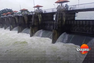 උල්හිටිය රත්කිඳ මහවැලි ජලාශයේ වාන් දොරටු විවෘතයි, ජනතාව විමසිලිමත් වෙන්න