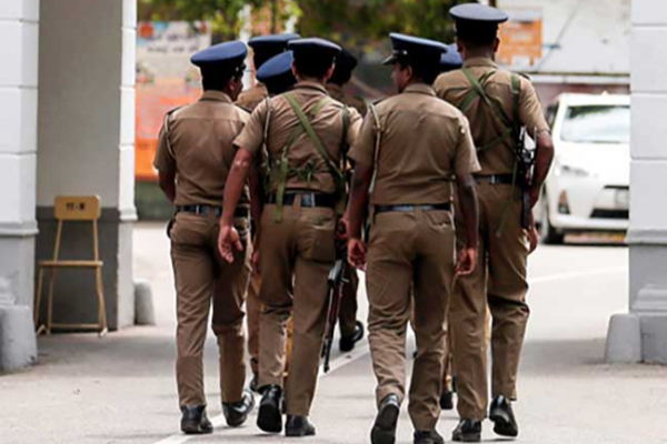 குற்றவாளிகளின் பின்னணியில் இருப்பவர்களை அரசாங்கம் அம்பலப்படுத்த வேண்டும் | Namal Lashes Out Government