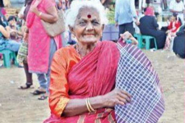 நகைச்சுவை நடிகைக்கு இப்படி ஒரு நிலையா? எப்படி இருக்கின்றார் தெரியுமா? ஷாக்கில் ரசிகர்கள் | Rangammal Patti In The Poverty