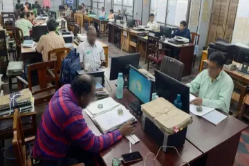 அரசு ஊழியர்களுக்கு அதிர்ச்சி; இந்த நேரத்திற்குள் பணிக்கு வரவில்லையெனில்.. - முக்கிய உத்தரவு!