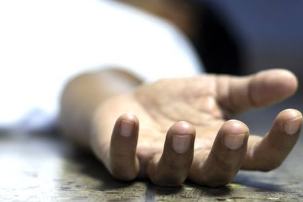 தந்தையால் தாக்கப்பட்டு மகன் உயிரிழப்பு! | Father Killed Son For Attacked Mother Sl Crime