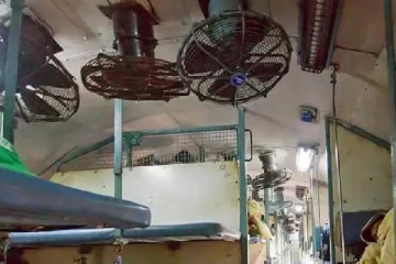 ரயிலில் உள்ள லைட் மற்றும் ஃபேன்கள் ஏன் திருடப்படுவதில்லை? பின்னால் இருக்கும் காரணம்