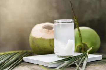 வெறும் வயிற்றில் தேங்காய் தண்ணீர் குடிங்க... என்னென்ன நன்மை தெரியுமா?