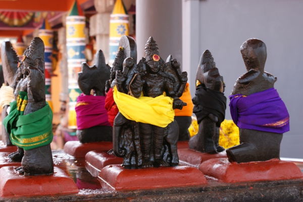 கண்டகசனியால் ஏற்படும் கஷ்டம் விலக செய்யவேண்டிய 5 சக்தி வாய்ந்த பரிகாரங்கள் | Kandaga Sani Astrology Powerful 5 Remedies