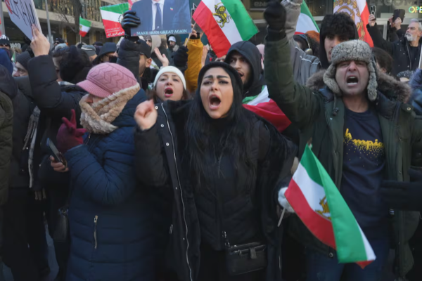 ஈரானில் நடக்கும் அடக்குமுறைக்கு எதிராக டொராண்டோவில் போராட்டம் | Iran Protest Downtown Toronto