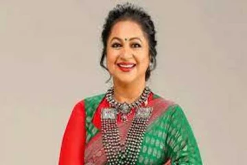 நடிகை ராதிகாவா இது?... புதிய லுக்கினைப் பார்த்து வாயடைத்துப் போன ரசிகர்கள்
