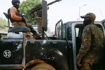 நைஜீரியாவில் ஆட்கடத்தல் பரவல்: 100க்கும் மேற்பட்டவர்களை துப்பாக்கிதாரிகளால் கடத்தல்