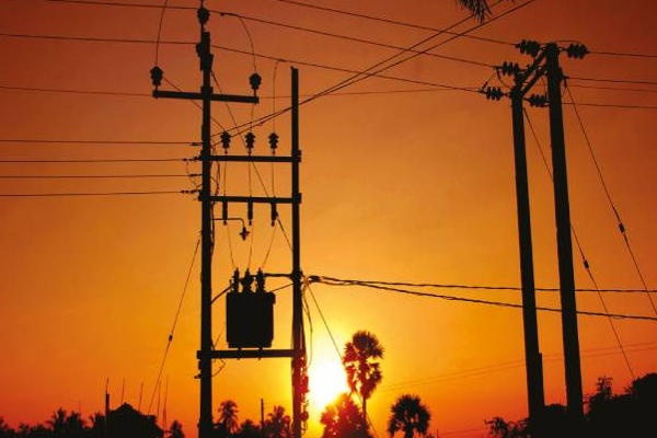 இலங்கையில் பல பகுதிகளில் திடீரென துண்டிக்கப்பட்ட மின்சாரம்! | Power Cut Suddenly In Many Place Of Sri Lanka