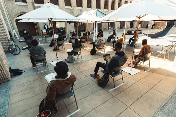 இரண்டு டோஸ் தடுப்பூசி பெற்ற மாணவர்கள் ஏழுபேருக்கு கொரோனா: கலக்கத்தை ஏற்படுத்தியுள்ள ஒரு செய்தி