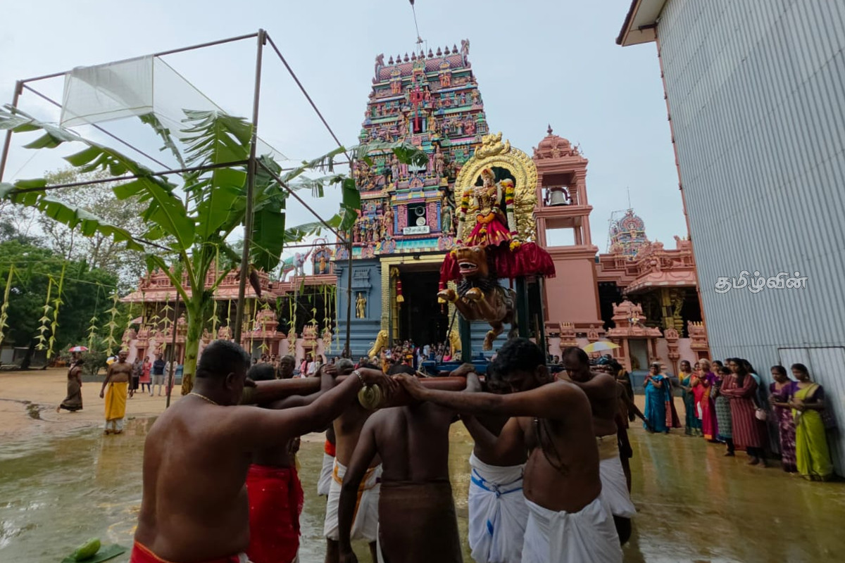 யாழில் விசேட ஆலயங்களில் பக்தர்கள் சூழ மானம்பூத் திருவிழா | Manampoo Festival At Special Temples In Jaffna யாழில் விசேட ஆலயங்களில் பக்தர்கள் சூழ மானம்பூத் திருவிழா | Manampoo Festival At Special Temples In Jaffna