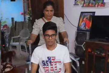 උසස් පෙළ සමතුන් අතරේ රටම පුදුම කළ තවත් විශිෂ්ටයෙක් - ජීවිතේ රෝද පුටුවටම සීමා වෙන්න නොදී අලුතින් ලියූ සවිත්