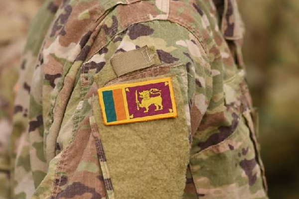 தமிழர் பகுதியில் மர்ம பொருளுடன் வசமாக சிக்கிய இராணுவ அதிகாரி - இளைஞன்! | Army Officer Youth Arrested Ganja In Mullaitivu