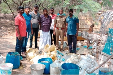 இலங்கைக்கு கடத்த இருந்த அரிய வகை கடலட்டைகள் மீட்பு