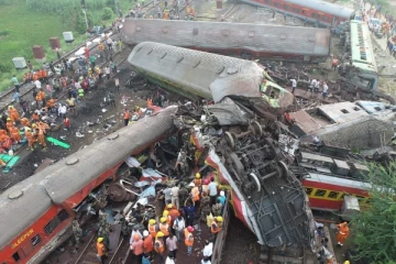 இந்தியாவை உலுக்கிய ஒடிசா தொடருந்து விபத்து! இலங்கையர்கள் தொடர்பில் ஆராய்வு - செய்திகளின் தொகுப்பு