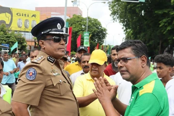 முஜிபுர் ரஹ்மானின் அலுவலகத்தில் திருட்டு