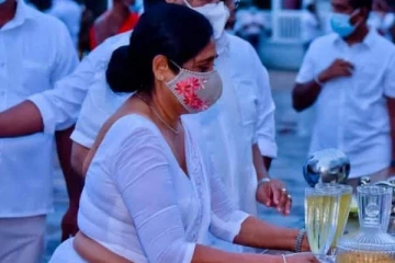 மீண்டும்  தனது பணிகளை தொடங்கினார் ஞானக்கா - சிங்கள ஊடகம் தகவல் (Photos)