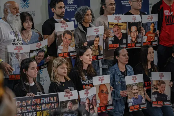 ஹமாஸ் அனுப்பிய பிணைக்கைதிகளின் உடல்கள் தொடர்பில் சந்தேகம் | Israel Says Returned Gaza Not Bodies Of Hostages