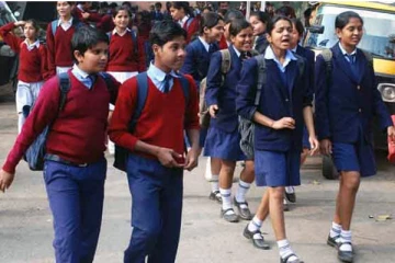 பரபரத்த தலைநகரம்; பள்ளிக்கு வெடிகுண்டு மிரட்டல் விடுத்த மாணவன் - காரணத்தை பார்த்தீங்களா?