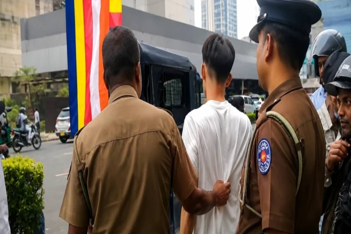 பொலன்னறுவையில் வேன் திருட்டு முறியடிப்பு ; சந்தேகநபர் கைது | Van Theft Foiled In Polonnaruwa Suspect Arrested