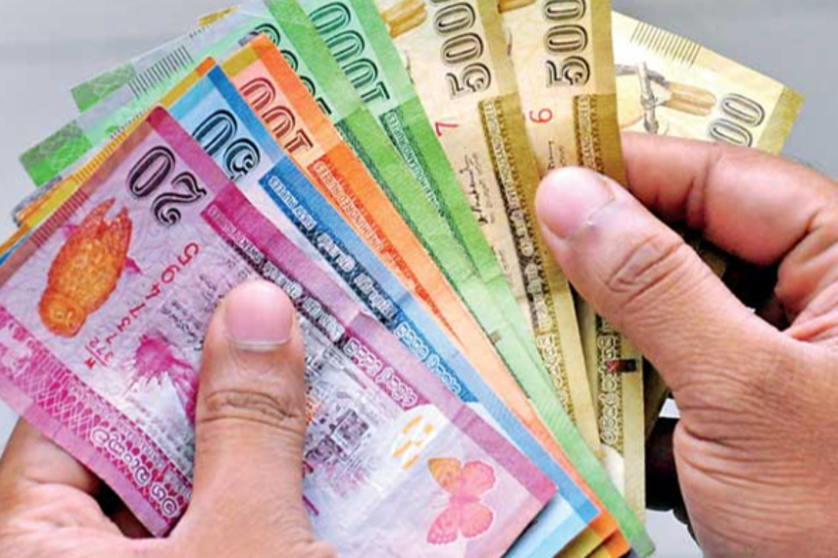 வங்கிக் கணக்குகளில் பணம் வைத்திருப்போருக்கு அவசர எச்சரிக்கை | Warning To Online Money Transfers வங்கிக் கணக்குகளில் பணம் வைத்திருப்போருக்கு அவசர எச்சரிக்கை | Warning To Online Money Transfers