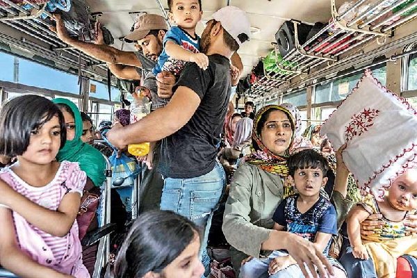 இலங்கையில் தங்கியிருக்கும் 912 வெளிநாட்டு அகதிகள் | 912 Foreign Refugees Staying In Sri Lanka