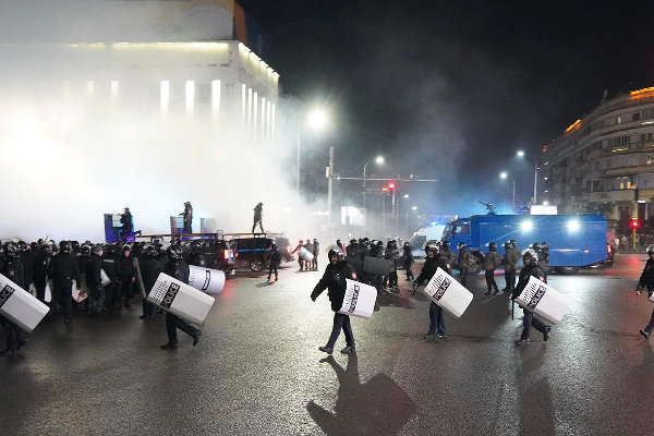 கஜகஸ்தான் போராட்டத்தால் பெருமளவு சரிவை சந்தித்த பிட்காயின் ; பெரும் அதிர்ச்சியில் முதலீட்டாளர்கள்! | Bitcoin Suffered A Major Setback Kazakh Struggle கஜகஸ்தான் போராட்டத்தால் பெருமளவு சரிவை சந்தித்த பிட்காயின் ; பெரும் அதிர்ச்சியில் முதலீட்டாளர்கள்! | Bitcoin Suffered A Major Setback Kazakh Struggle