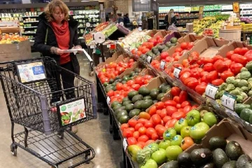 கனடாவில் இந்த உணவு பண்டங்களுக்கு விலை அதிகம்