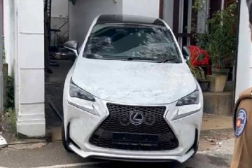 முன்னாள் அமைச்சரின் மனைவி வீட்டில் சொகுசு கார்! பொலிஸில் வழங்கிய வாக்குமூலம்