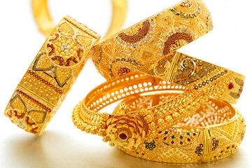 இல்லதரசிகளுக்கு  பெரும் மகிழ்ச்சியான செய்தி; குறைந்தது தங்கம் விலை!