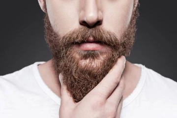 ஆண்களுக்கு தாடி கிடுகிடுவென வளர வேண்டுமா? இந்த எண்ணெய்யை தேய்த்து வாருங்க...