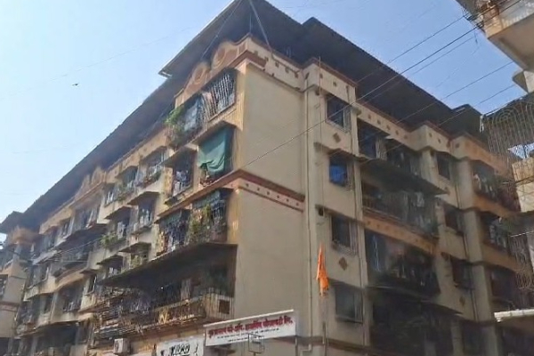 தாய் மொழிக்கு பதிலாக ஹிந்தி பேசிய 6 வயது மகள் - ஆத்திரத்தில் விபரீத முடிவெடுத்த தாய் | Mumbai Mother Kills 6 Yr Old Child For Speck Hindi