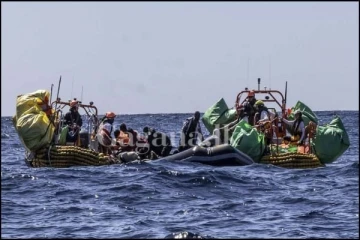 මුහුද මැදදී 49කට මරු කැඳවූ භයානක අනතුර..