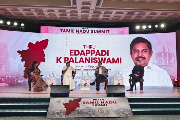 விஜய் அவர்களை மட்டுமே நம்பியுள்ளார்; ஸ்டாலின் குழப்புகிறார் - எடப்பாடி பழனிசாமி | Edappadi Palanisamy Says Tvk Vijay Relies On Fans விஜய் அவர்களை மட்டுமே நம்பியுள்ளார்; ஸ்டாலின் குழப்புகிறார் - எடப்பாடி பழனிசாமி | Edappadi Palanisamy Says Tvk Vijay Relies On Fans