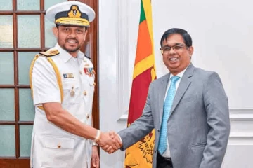 නව නාවික හමුදාපති ජනාධිපති ලේකම් හමුවෙයි