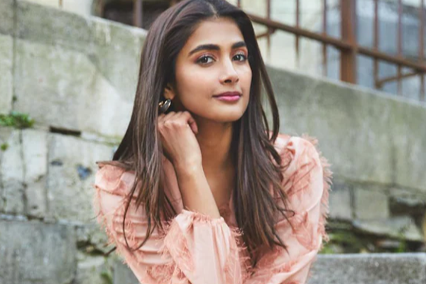 அஜித்துக்கு ஜோடியாகும் விஜய் பட நடிகை.. யார் தெரியுமா | Ak 61 Movie Heroine