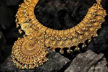 தொடர் உச்சத்தில் தங்கம் விலை - எப்போது இறங்கும்?